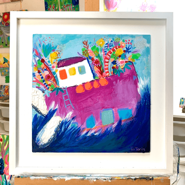 The flying flower boat